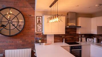 Apartment | Private kitchen | Fridge, microwave, oven, dishwasher