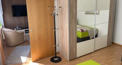 Holiday apartment - private room at the Ginkgo tree