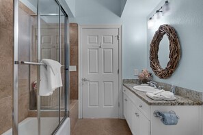 Shower, towels