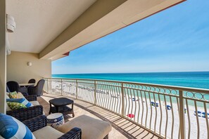 Property grounds - Dunes of Crystal Beach 404, Beachfront 4bd condo, (Destin)