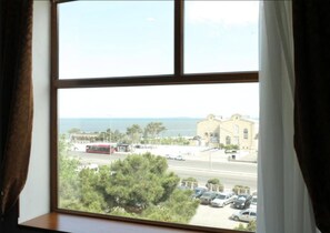 View from property - Sea Park Hotel (Baku)
