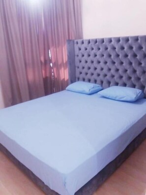 Luksusleilighet, 2 soverom, utsikt mot golfbane | 2 soverom, strykejern/-brett, wi-fi (inkludert) og sengetøy