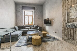2 bedrooms, iron/ironing board, free WiFi