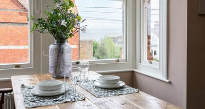 Harriet - Quaint one bedroom apartment with easy parking