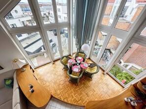 Interior - Large two-level apartment with first-class harbor view (Cuxhaven)