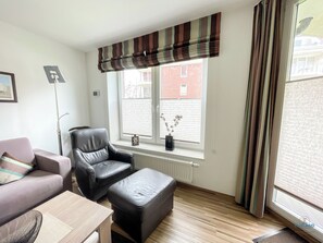 TV, lettore DVD, impianto stereo