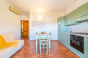 Apartment, 1 Bedroom | Living area