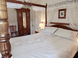 3 chambres, fer et planche à repasser, lit parapluie, Wi-Fi gratuit