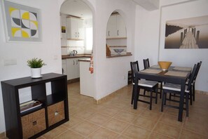 Dining - Coronado Summary:
A s (Nerja)