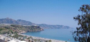 Beach - Coronado Summary:<br>A s (Nerja)