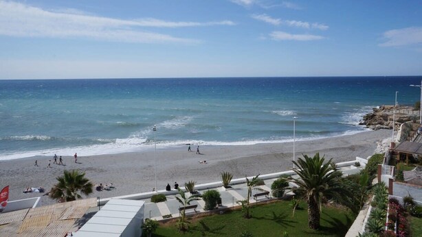 Unclassified image, 1 of 13, button - Hernan Cortes (Nerja)