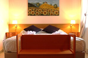 Double or Twin Room | Minibar, free WiFi, bed sheets