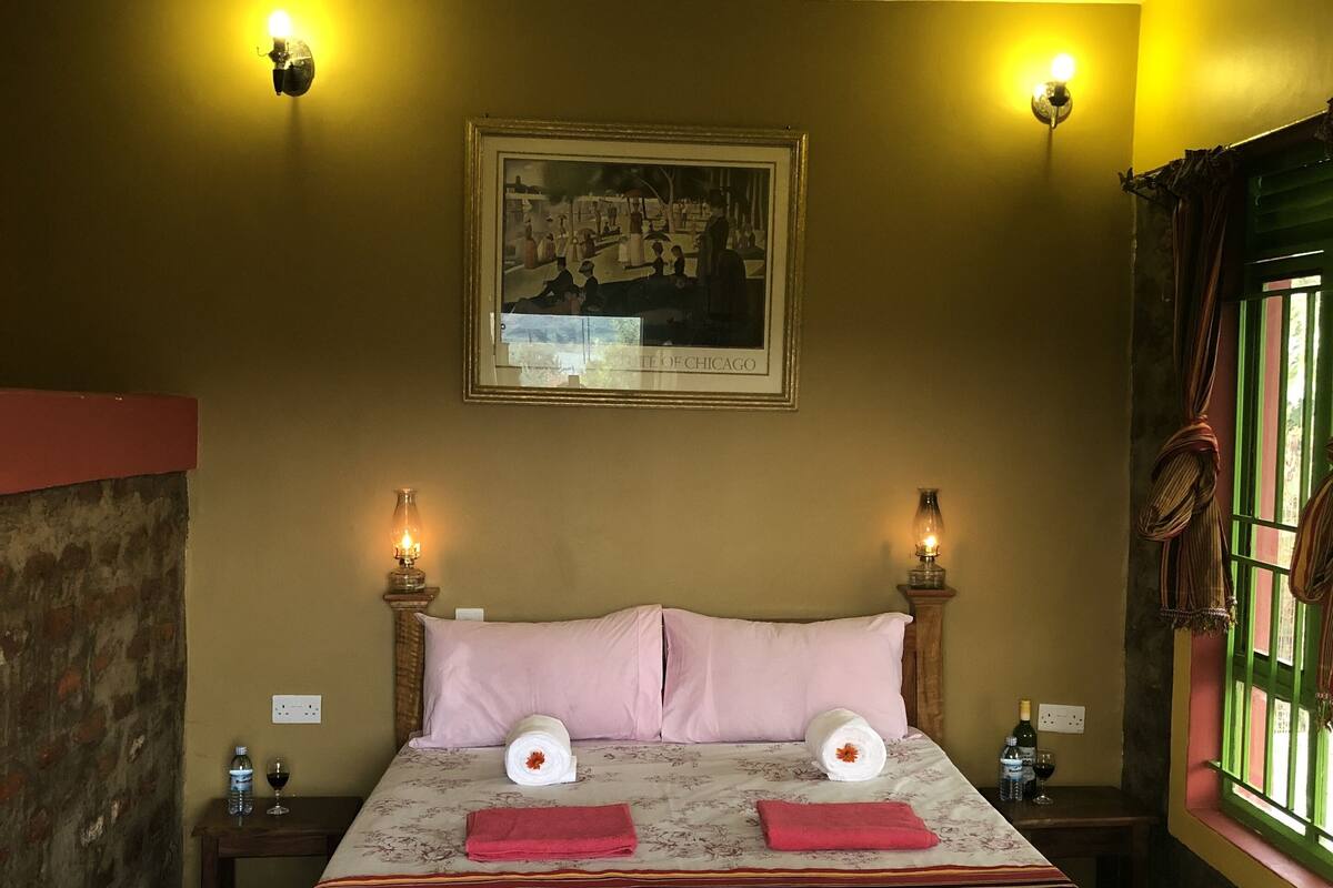 Premium bedding, pillow-top beds, in-room safe, blackout curtains