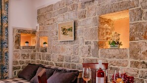 Basic Apartment | Living area | 39-inch flat-screen TV with cable channels, TV - Apartments Bigovo Veljic (Bigovo)