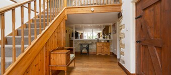 Self-Catering Farmhouse Cottage set in the Dorset Countryside (Pet Friendly)