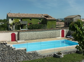Vue du Pousta et du Mas