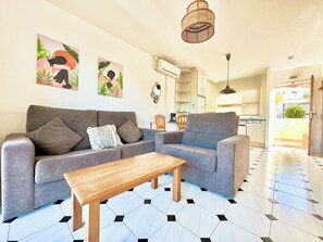 Télévision à écran plat