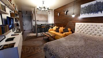 1 bedroom, in-room safe, iron/ironing board, free WiFi