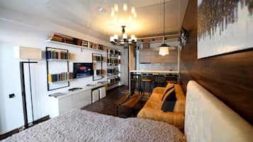 TV, books