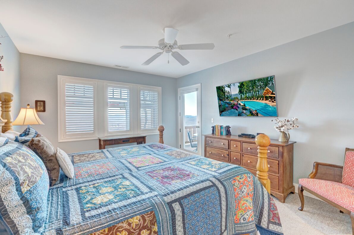 2 bedrooms, iron/ironing board, Internet, bed sheets
