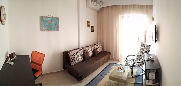 Appartamento Superior | Soggiorno | Smart TV 32 pollici con canali digitali, TV, tablet