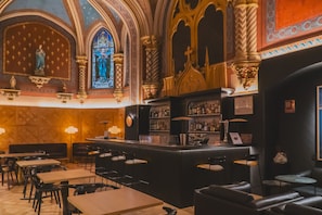 Bar (en la propiedad)