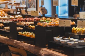 Daily buffet breakfast for a fee - Hotel Zenit Convento San Martín (San Sebastián)