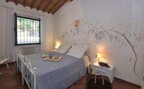 5 chambres, accĂšs Internet, draps fournis