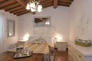 5 Schlafzimmer, Internetzugang, Bettwäsche