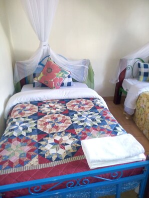 Twin Room | Desk, blackout curtains, free WiFi, bed sheets - Greenlife Resort And Spa (Kisumu)