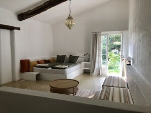 ห้องแฟมิลี่ | ห้องพักตกแต่งอย่างมีเอกลักษณ์, ตกแต่งพิเศษโดยเฉพาะ, ผ้าม่านกันแสง