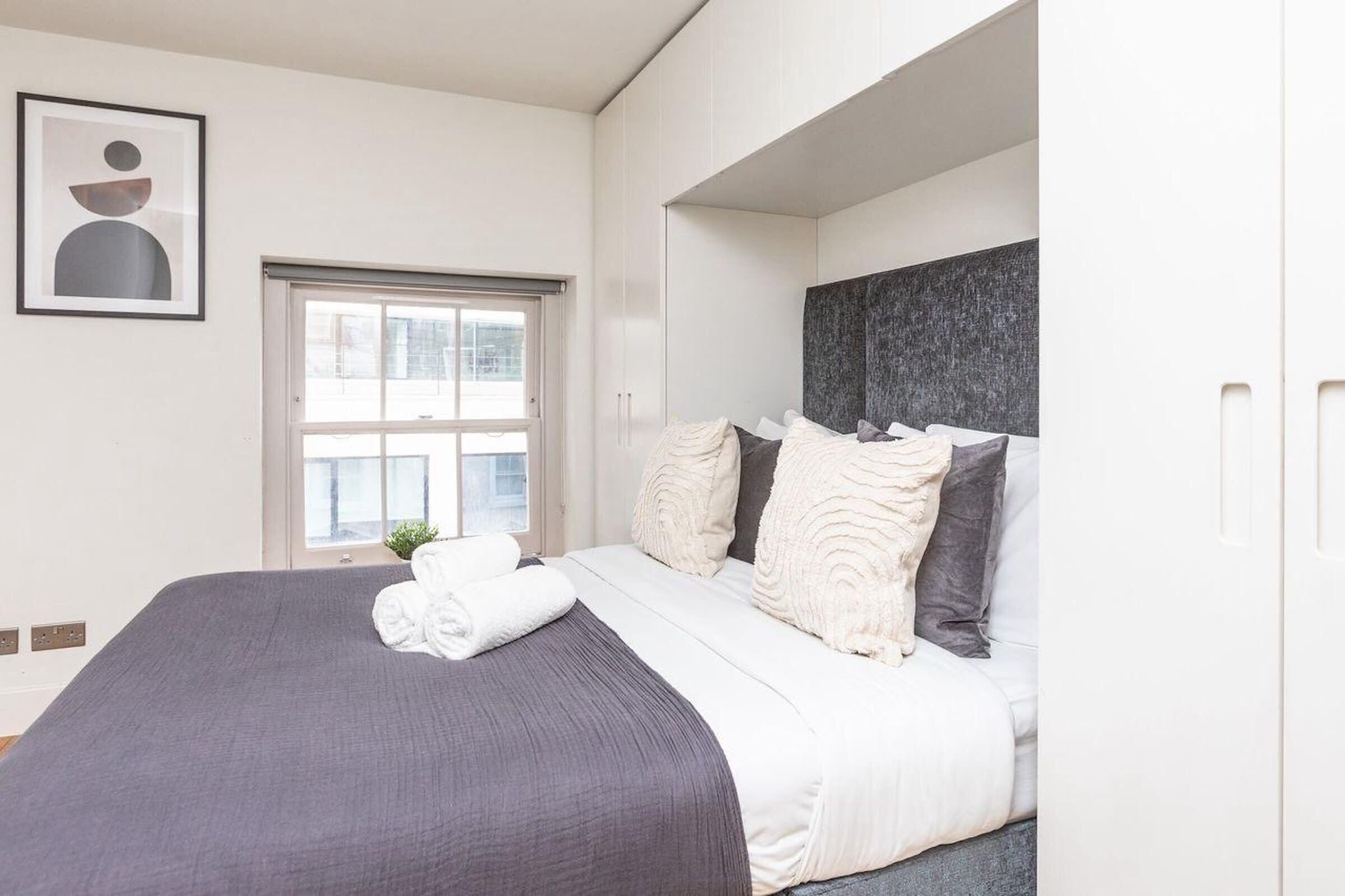 2 soverom, strykejern/-brett, wi-fi (inkludert) og sengetøy