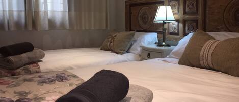 3 soverom, strykejern/-brett, reiseseng for barn og wi-fi (inkludert)