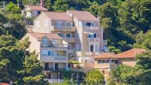 Unclassified image, 4 of 103, button - Apartments More (Mljet)