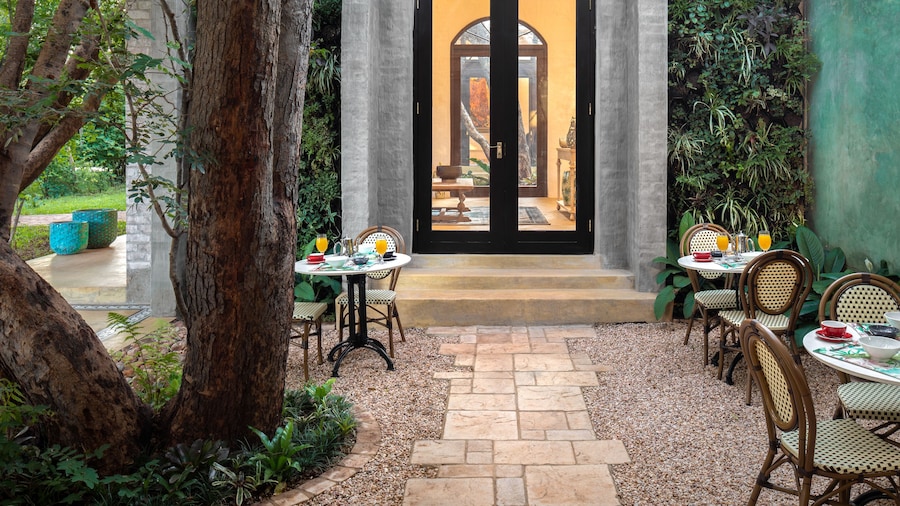 Mbano Manor Hotel Victoria Falls