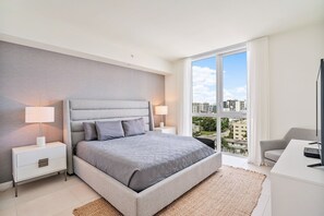 Condo, 1 Bedroom | 1 bedroom, laptop workspace, iron/ironing board, travel cot - 914 Tiffany House 1 Bedroom Condo by RedAwning (Fort Lauderdale)