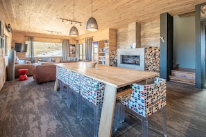 Casa estàndard | Zona de menjador de l'habitació