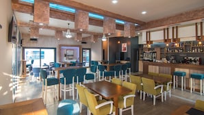 Unclassified image, 5 of 45, button - Hotel Ambiente (Podgorica)