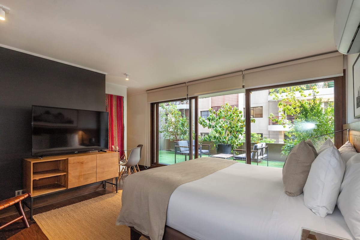 Studio, Terrace | 1 bedroom, hypo-allergenic bedding, down duvets, in-room safe