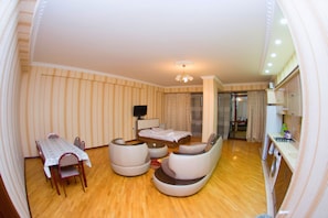 Apartment, 1 Bedroom | 1 bedroom, desk, iron/ironing board, free WiFi