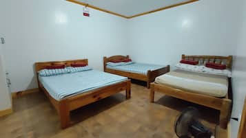 1 bedroom, in-room safe, free WiFi, bed sheets