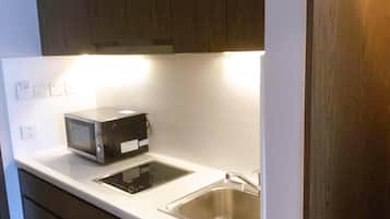 Refrigerador, microondas y horno