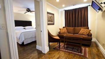 Deluxe Room | Blackout curtains, iron/ironing board, free WiFi, bed sheets