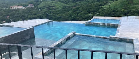 Piscine extérieure