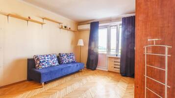 Apartment, 1 Schlafzimmer | Wohnzimmer | LED-Fernseher