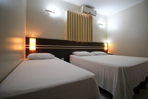 Minibar, escritorio, wifi gratis y ropa de cama 