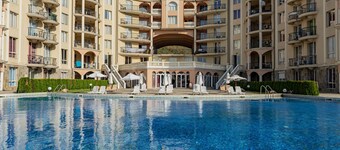 Menada Negresco Apartments