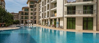 阿瑪迪斯豪華 - 梅納達出租公寓