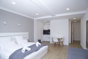 Desk, soundproofing, iron/ironing board, free WiFi - Hamburg Nord Apartments (Hamburg)