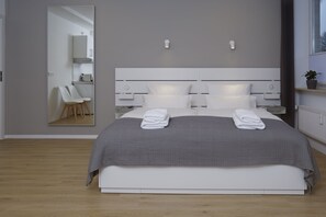 Desk, soundproofing, iron/ironing board, free WiFi - Hamburg Nord Apartments (Hamburg)